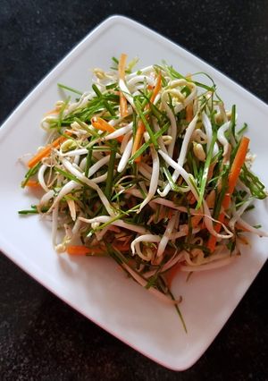 Hình của món Dưa giá làm nhanh.