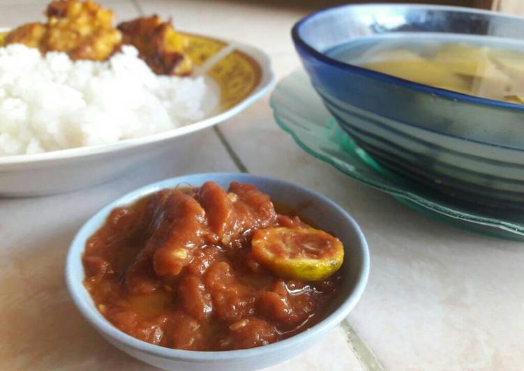 Sambal terasi dengan jeruk yang segerrr 😋