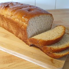 A picture of Swedish bread.