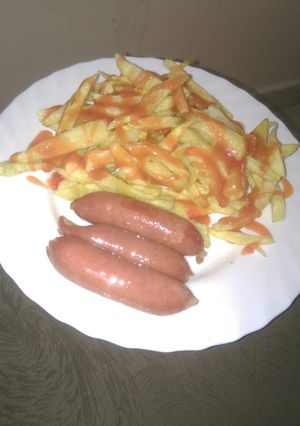 A picture of Chips & smokies😁.