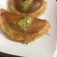 قطايف محشي جوز وجبنة مشوي بالفرن