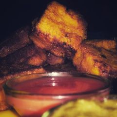 A picture of Bread Pakode.
