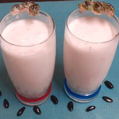 A picture of Sitafal Smoothie.
