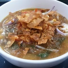 A picture of Karachi famous Kathyawari cholay chaat.