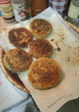 A picture of Fried Green tomatoes.