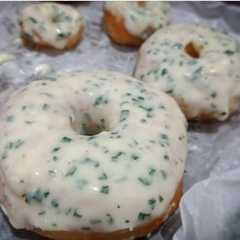 Donat Empuk Topping Keju ala Jco রেসিপির প্রধান ছবি