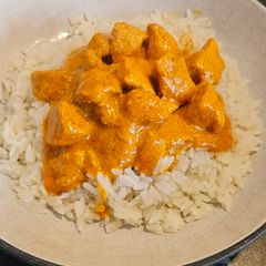 A picture of Butter chicken.