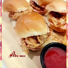 A picture of Mini ZINGER BURGER.