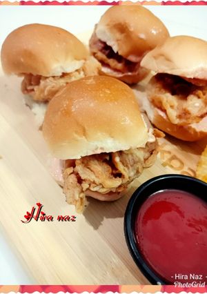 A picture of Mini ZINGER BURGER.