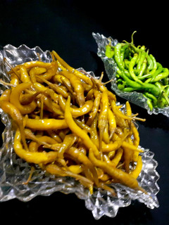 عکسی از دستور شور ترشی فلفل سبز تند 👌🏻😋😜😊 Pickled pepper