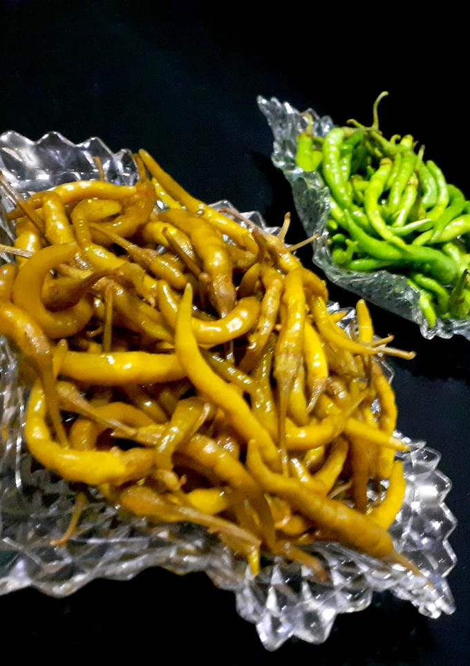 عکسی از دستور شور ترشی فلفل سبز تند 👌🏻😋😜😊 Pickled pepper