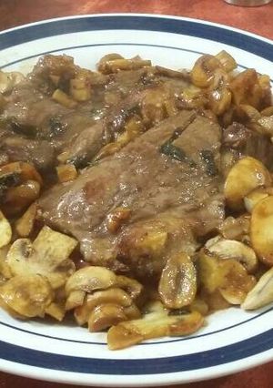 Una foto de Carne con salteado de champiñones - Gluten Free