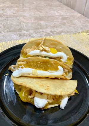 Una foto de Tacos de pollo