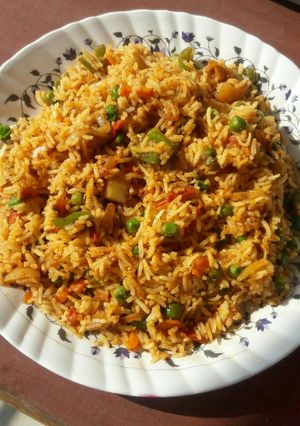 A picture of Tawa pulao / pav bhaji masala rice.