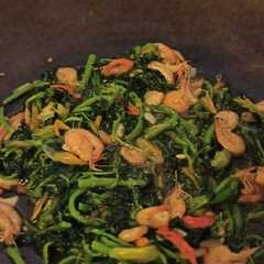 รูปของ Tumis selada(kenci)+ udang