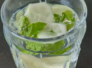 A picture of Detox water.