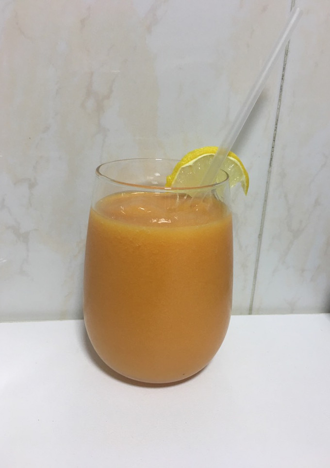 Una foto de Smoothie tropical