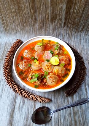 Foto resep Cilok Kuah Pedas Balungan (Isi Telur Puyuh, Sosis, Ayam Pedas)