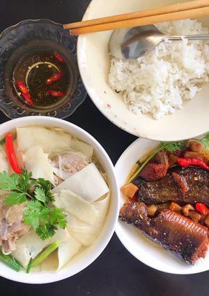 Hình của món Cá chạch kho tép mỡ.