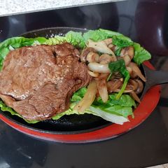 A picture of My Sizzling Steak in a BBQ whiskey Sauce. 🤗🤗.