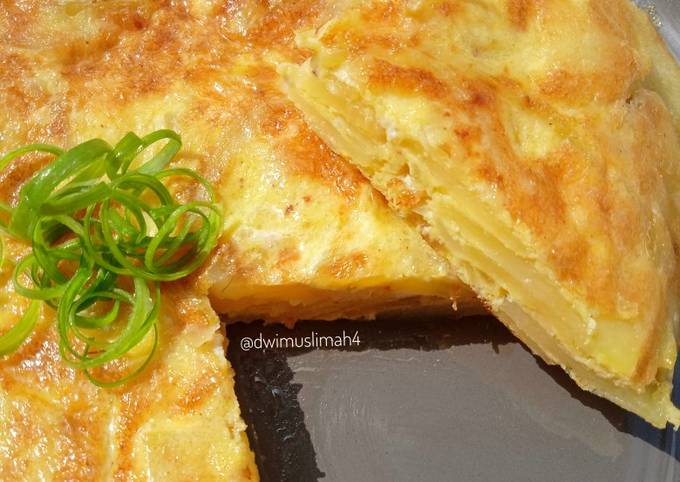 Spanish Omelette (Tortilla De Patatas)