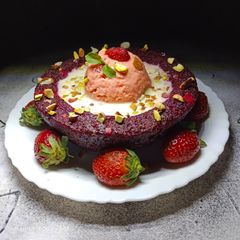 A picture of Pink Dessert Bowl.