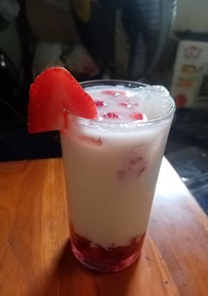รูปของ นมสดสตอเบอรี่
