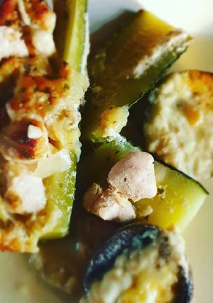 Une photo de Courgette farcie et champignon mozzarella