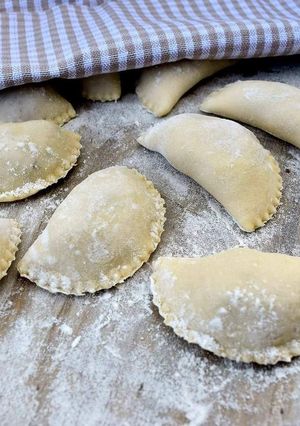 Zdjęcie przepisu Ciasto na pierogi z mlekiem.