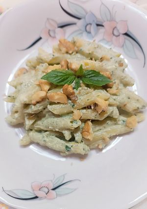 Foto di Pennette con crema di basilico e ricotta