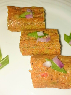 ஈசி எக் ரோல் (Easy egg roll recipe in tamil) செய்முறை முக்கிய புகைப்படம்