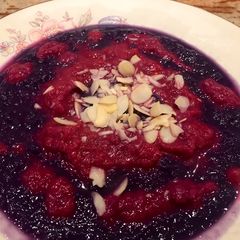 A picture of Red cabbage soup - Unicorn soup.