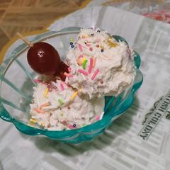 A picture of Coconut ice cream😋.