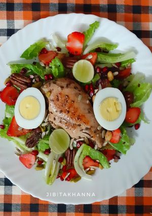 A picture of Poached Chicken and Egg Salad (A Healthy Salad option).
