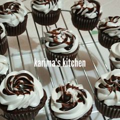 A picture of Chocolate cupcakes.