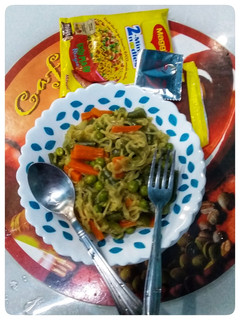 Maggi with Vegetables/வெஜிடபிள் மேகி செய்முறை முக்கிய புகைப்படம்