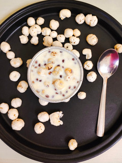 मखाना खीर (Makhana kheer recipe in hindi) रेसिपी मुख्य फोटो