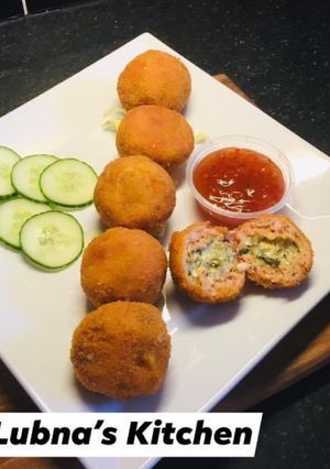 A picture of ChickenKiev balls:.