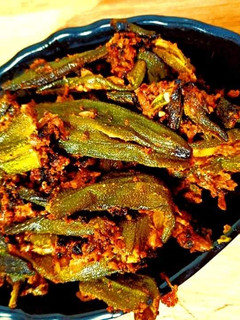 भरवा भिंडी (Bharwan bhindi recipe in hindi) रेसिपी मुख्य फोटो