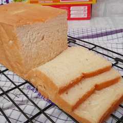 รูปของ Roti Tawar (Shokupan Yudane)