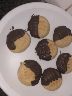 A picture of Dark chocolate cookies.