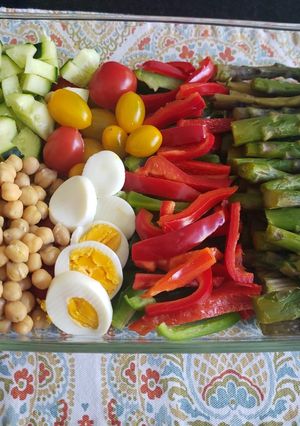 Una foto de Mega ensalada XL.