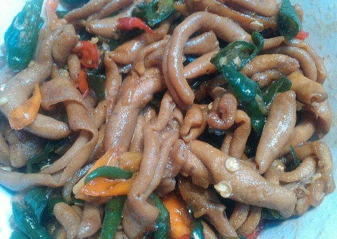 Resep Tumis Usus Ayam Cabe Hijau yang Enak Banget