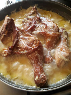 Una foto de Pollo ahumado en crema