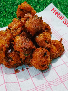 ब्रेड वेज बॉल्स(bread veg balls recipe in hindi) रेसिपी मुख्य फोटो