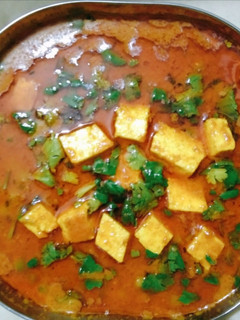 पनीर की सब्जी(paneerki sabzi recipe in hindi) रेसिपी मुख्य फोटो