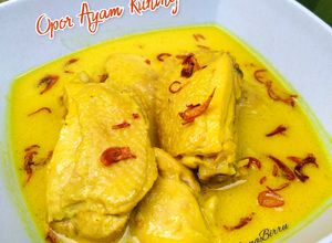 Foto resep Opor Ayam Kuning (Pakai Kunyit Bakar)
