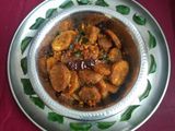 *வாழைக்காய், பெப்பர் மசாலா சுக்கா*(valaikkai pepper chukka recipe in tamil)