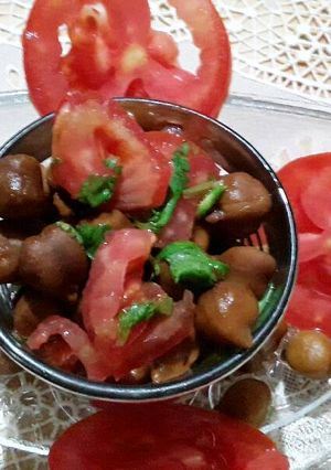 A picture of Black chana Salad.