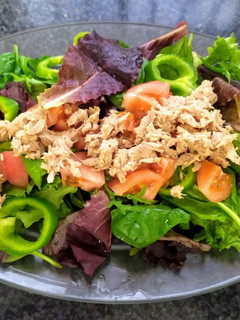 Una foto de Ensalada de brotes tiernos